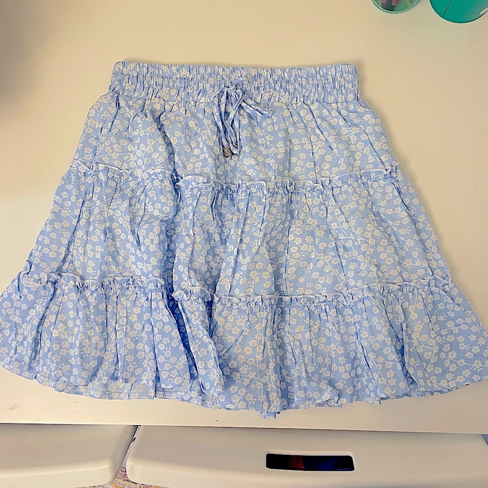 PRINCESS POLLY BLUE FLORAL SKIRT NWT